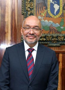Dr. Carlos Amador Bedolla